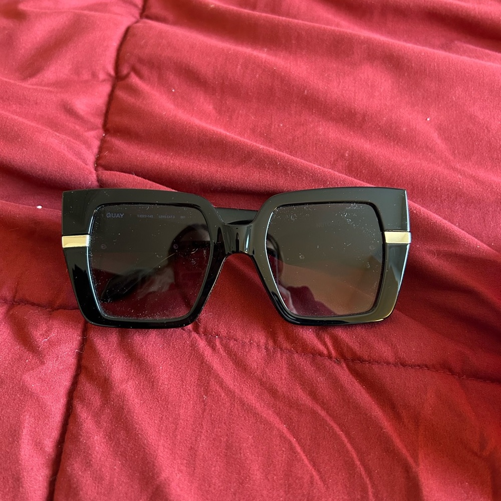 Quay notorious sunglasses